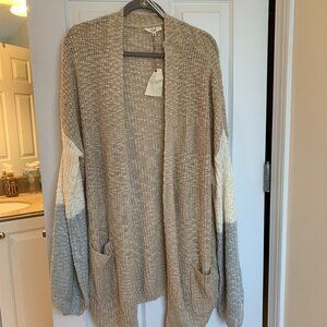 Easel Large Tan/Cream/Gray Sweater duster NWT